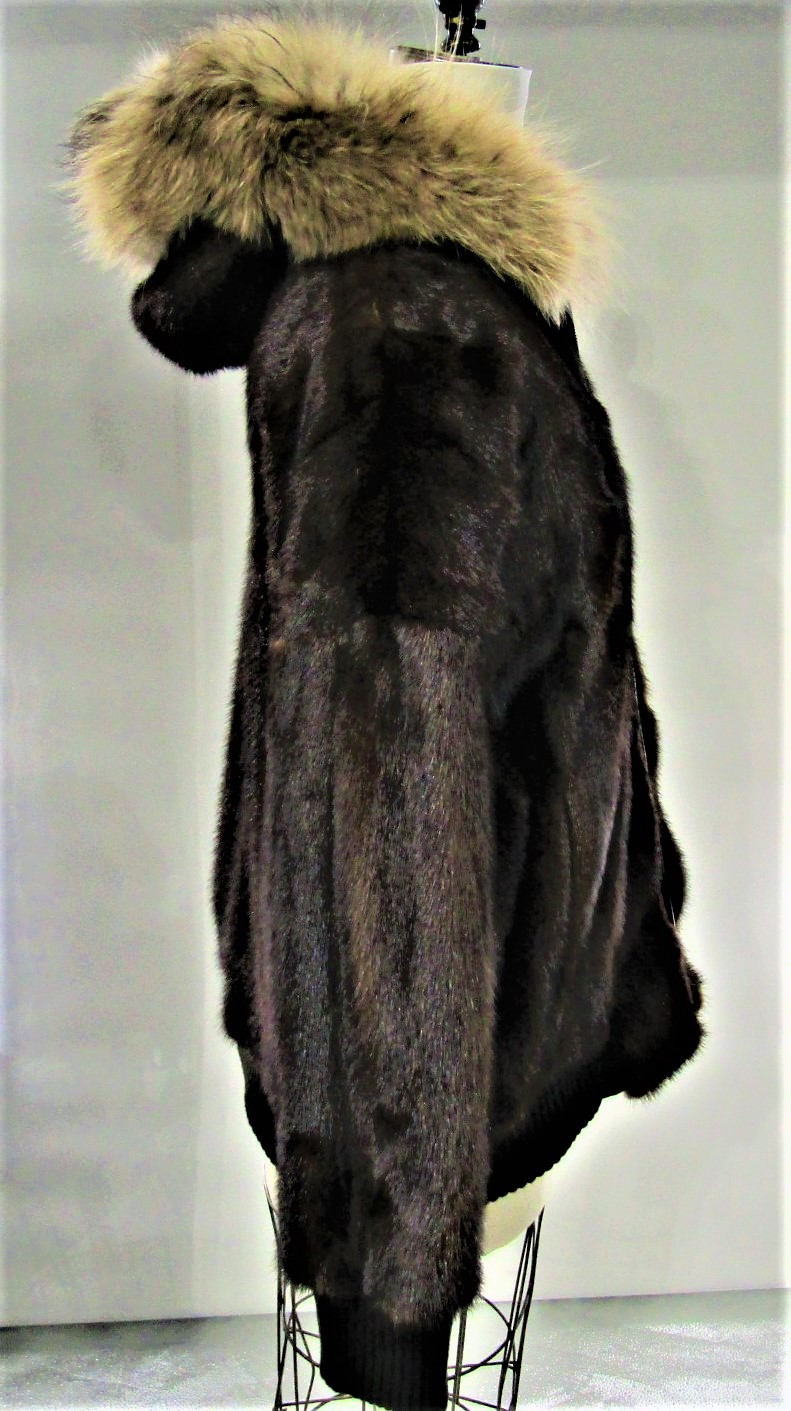 New Men's Natural Sapphire Mink Bomber Jacket (Size: 42) - Madison Avenue  Furs & Henry Cowit, Inc.