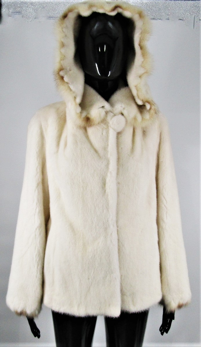 Pre-Owned White Mink Jacket (Size: 2-4) - Madison Avenue Furs & Henry  Cowit, Inc.